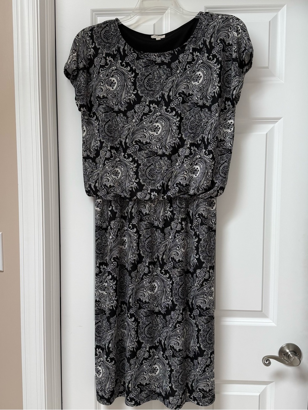 Talbots black and white paisley blouson knit dress size M